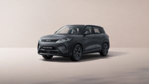 BYD ATTO 2 side view