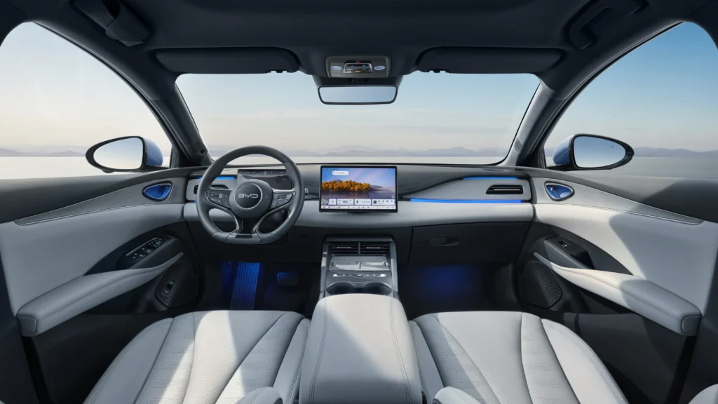 BYD SEAL 6 TOURING interior view